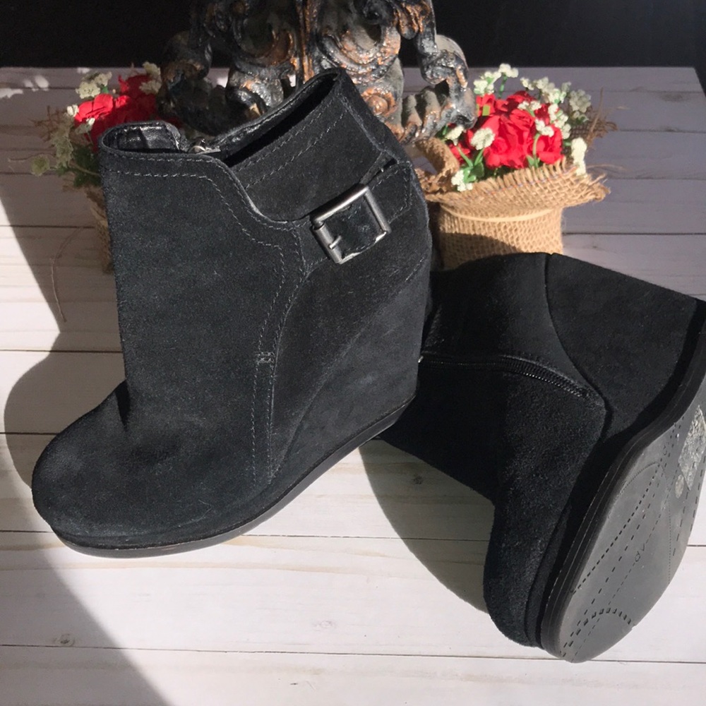 Dolce Vita Booties